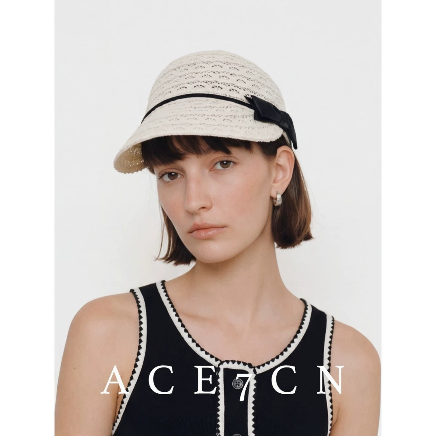 Classic Tweed Equestrian Hat Openwork Woven Embroidered