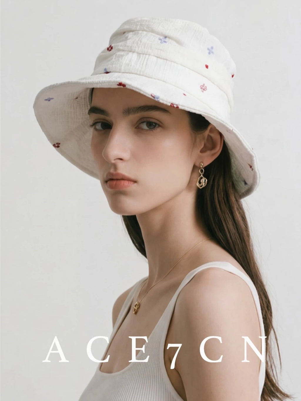 Korean New Pom White Bucket Hat Bucket