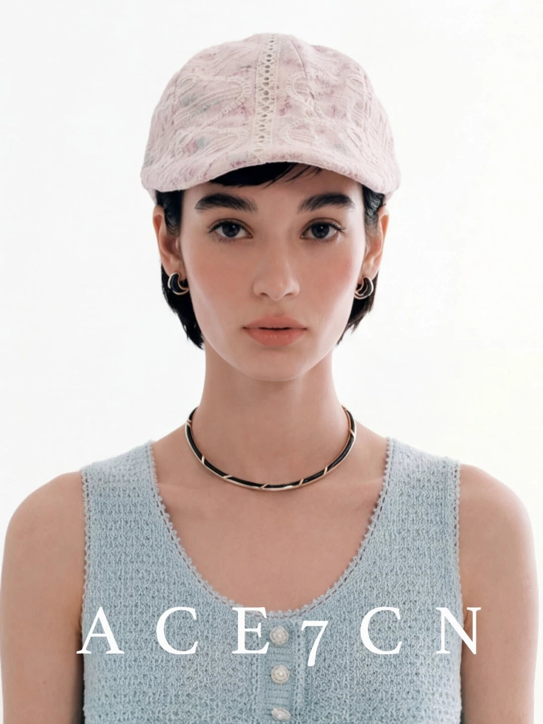 Hepburn French Elegant Lace Embroidered Flat Cap