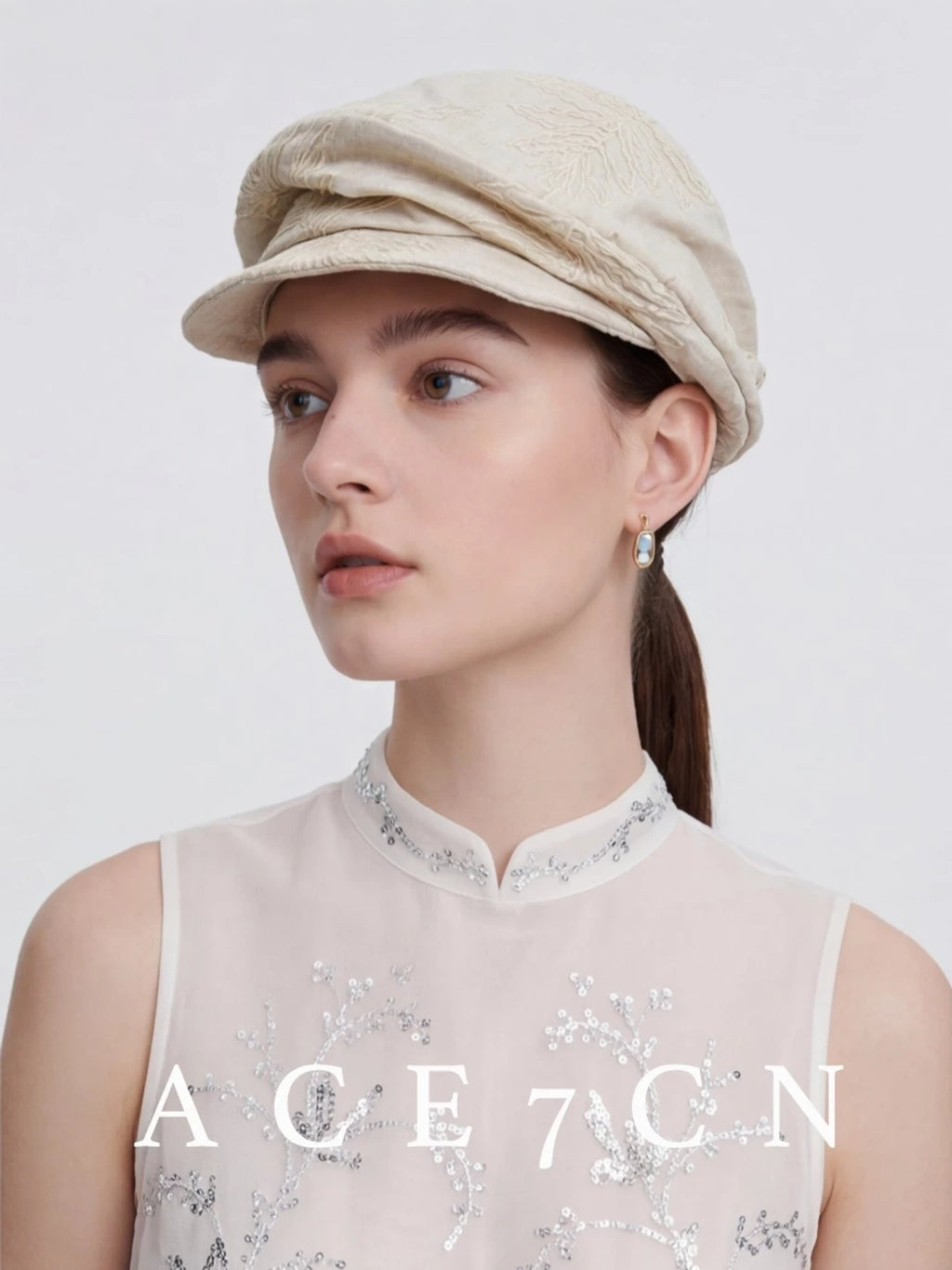 Champs-Élysées Fabric Embroidered Linen Newsboy Cap Pleated