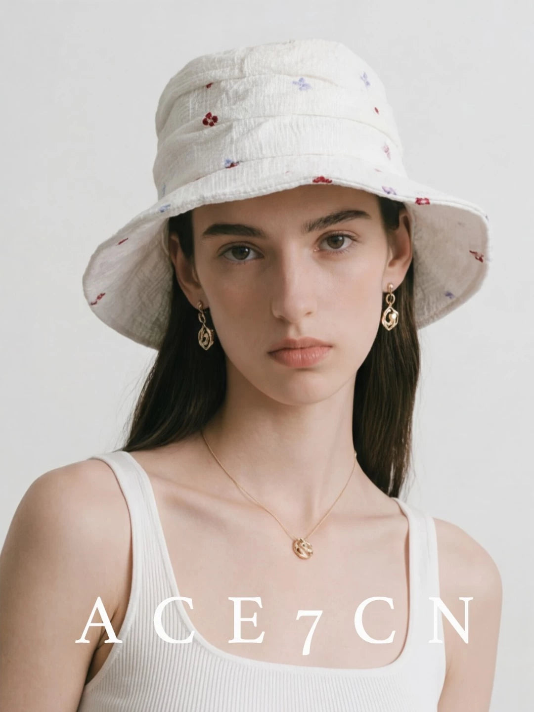 Korean New Pom White Bucket Hat Bucket