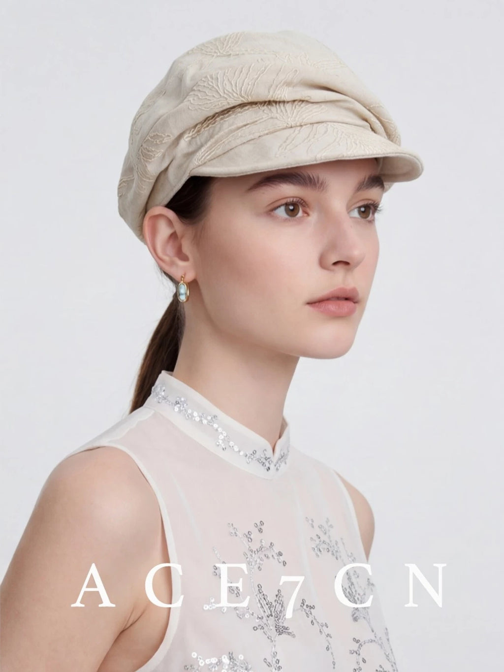 Champs-Élysées Fabric Embroidered Linen Newsboy Cap Pleated
