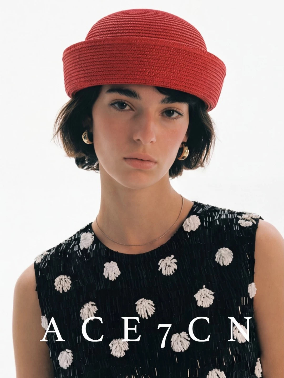 British Vintage Straw-Woven Pillbox Hat Round-Top pillbox
