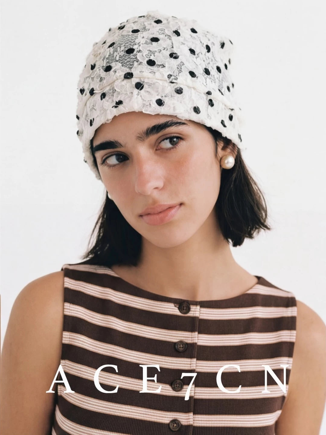 Vintage Elegant Polka-Dot Hat Chic Vintage Pleated