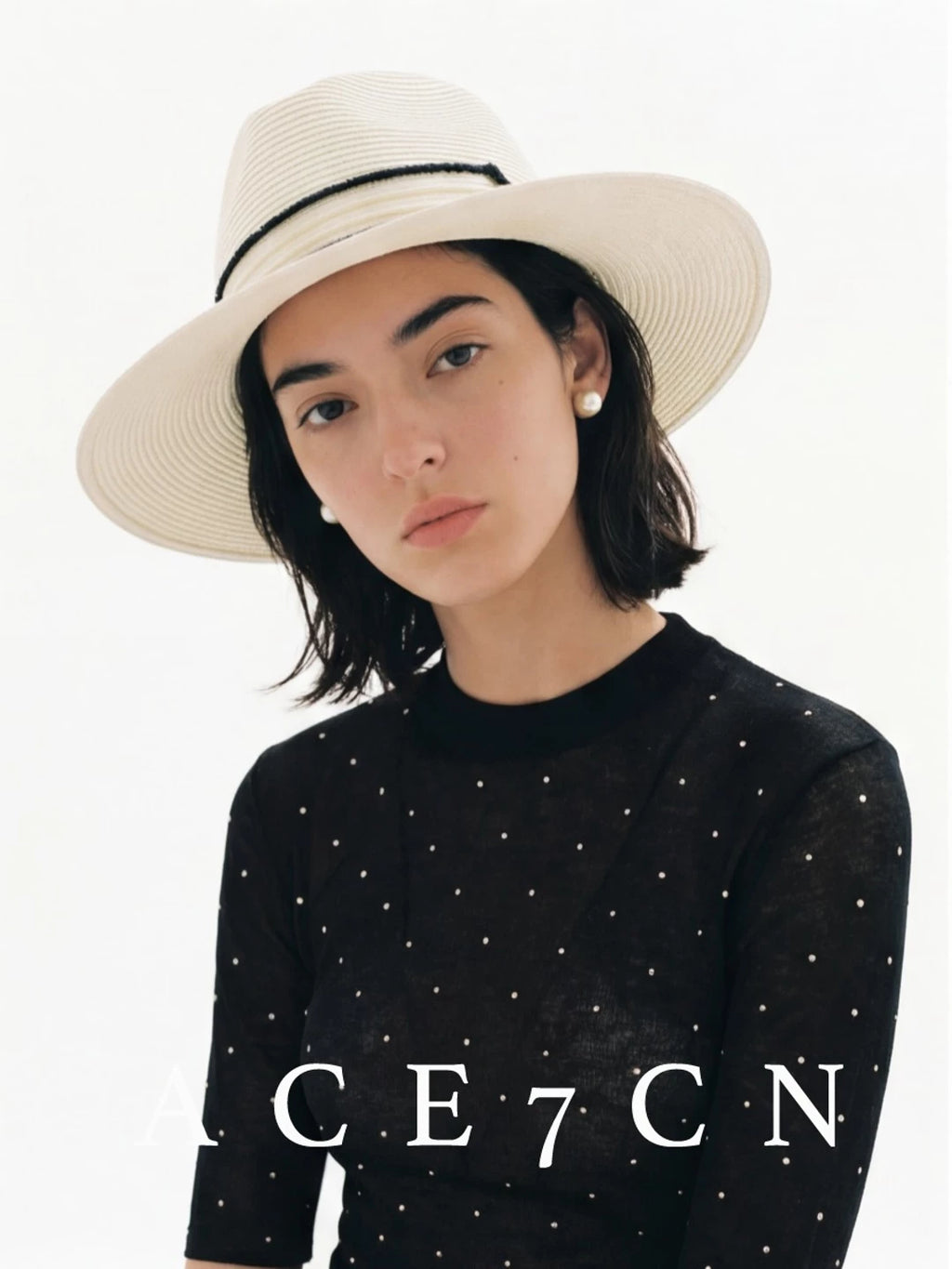 French Tweed Classic White Straw Hat Elegant
