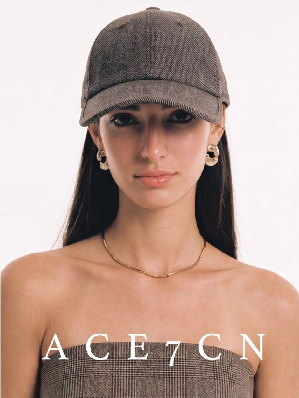 British Old-Money Vintage Riding Hat Urban Minimalist